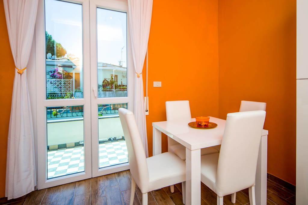 Attic Apartment Рапало Стая снимка