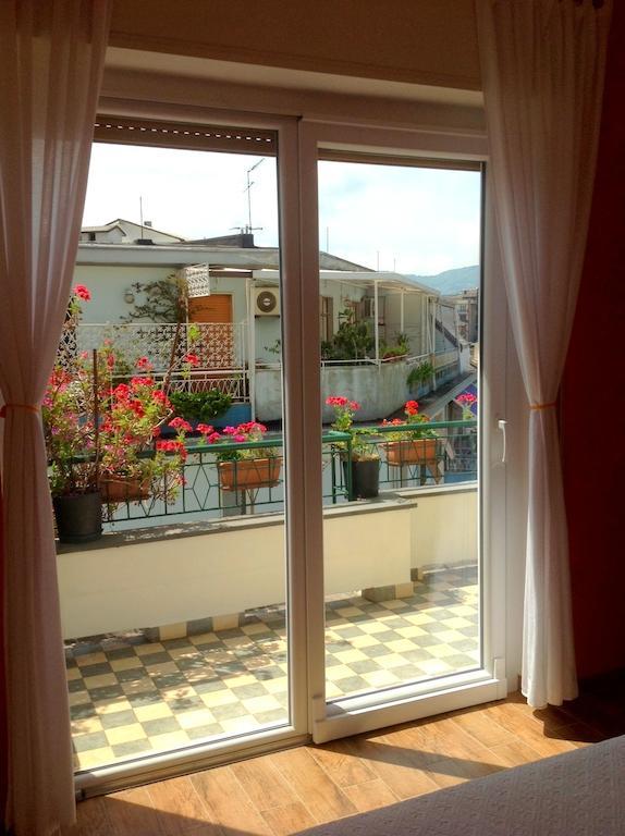 Attic Apartment Рапало Стая снимка